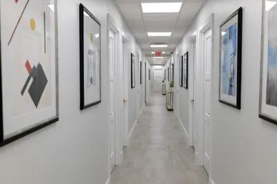 Khospace Doral therapy office